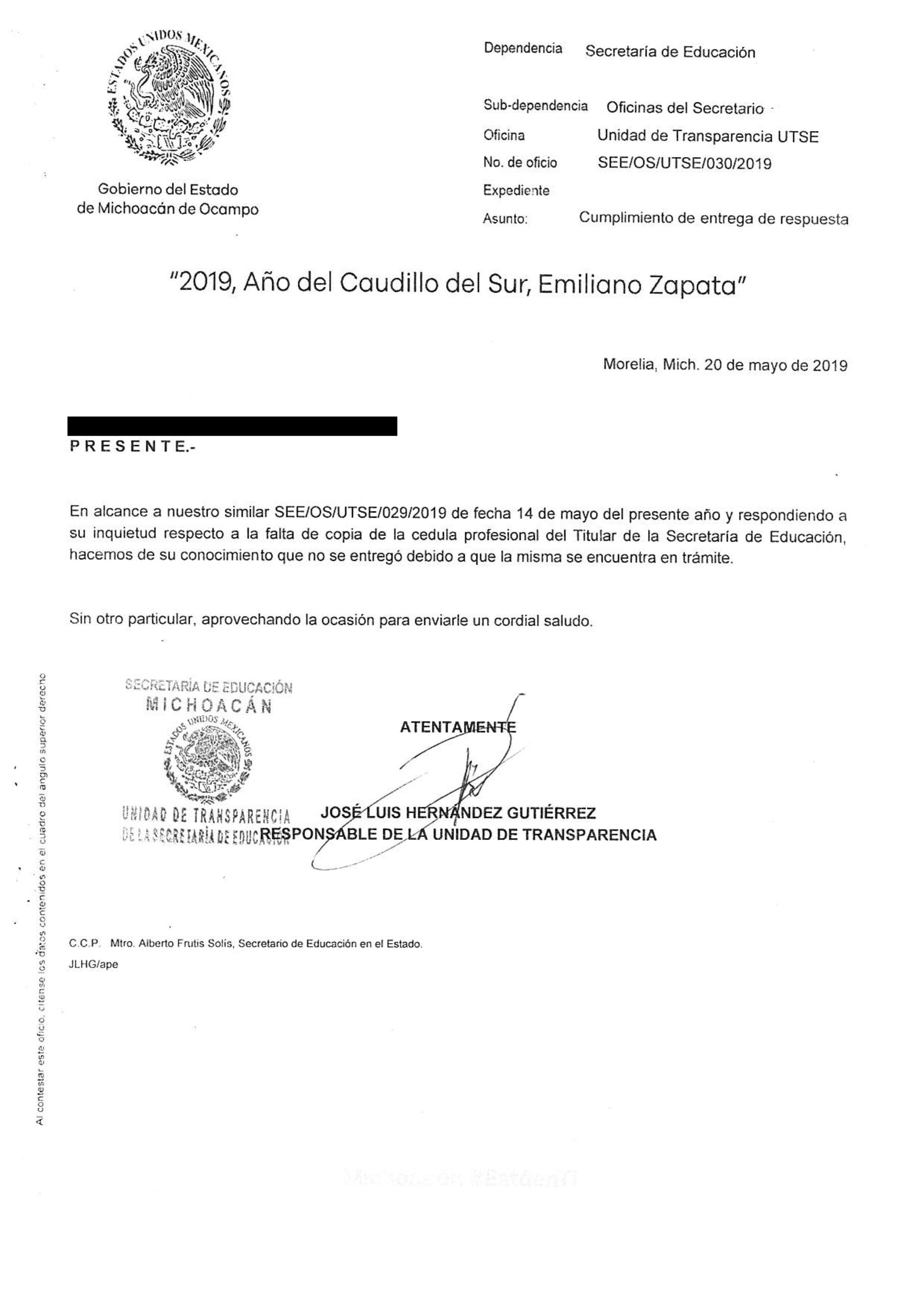  ALBERTO FRUTIS SOLÍS SIN CÉDULA DE MAESTRO