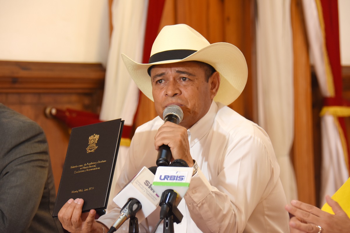  Presenta Salvador Arvizu conclusiones de los foros sobre Revocación de Mandato