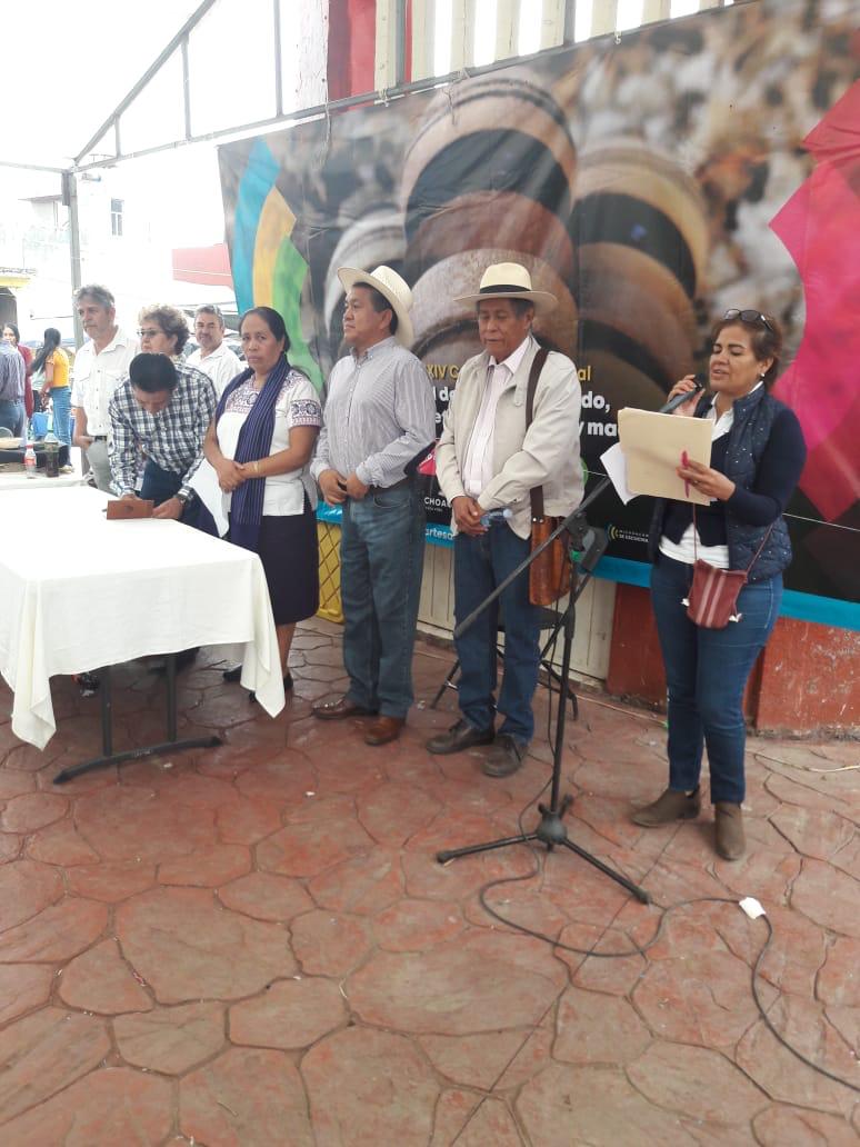  Artesanía en textil, fibras vegetales, juguetería y madera, ofrece Pamatácuaro a sus visitantes