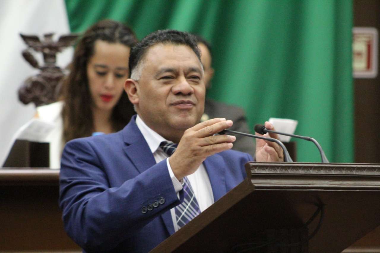  Voto electrónico para reducir gasto, plantea Fermín Bernabé