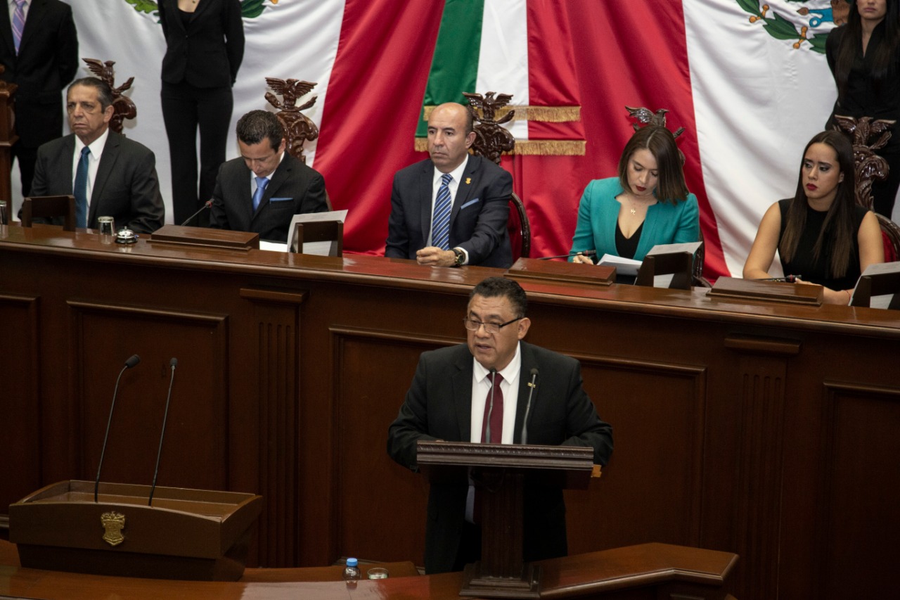  Promueve Fermín Bernabé destitución de malos gobernantes