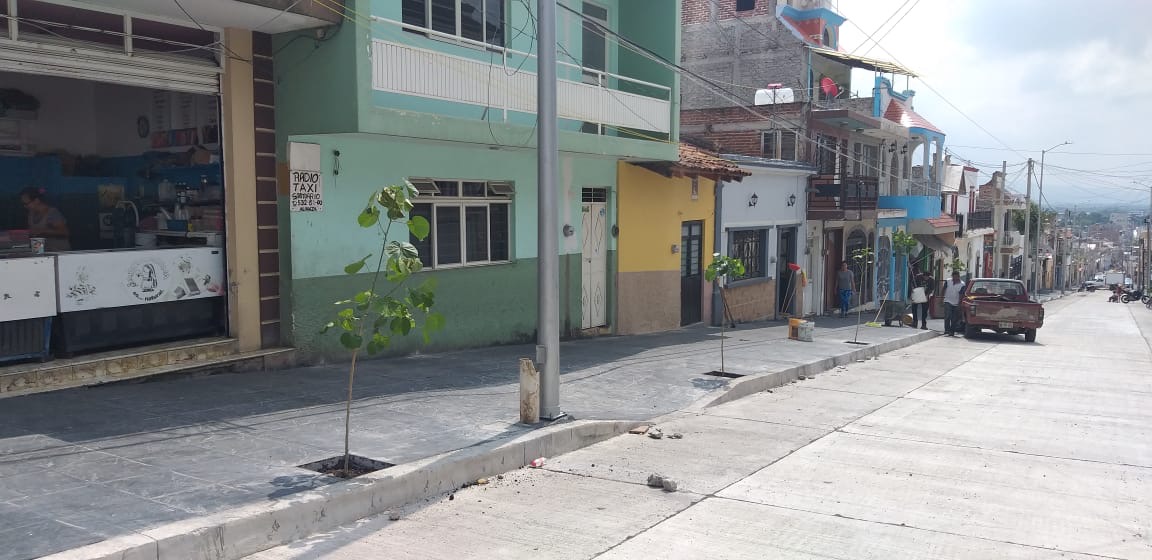  Gobierno de Michoacán, por concluir calle Tepeyac en Sahuayo