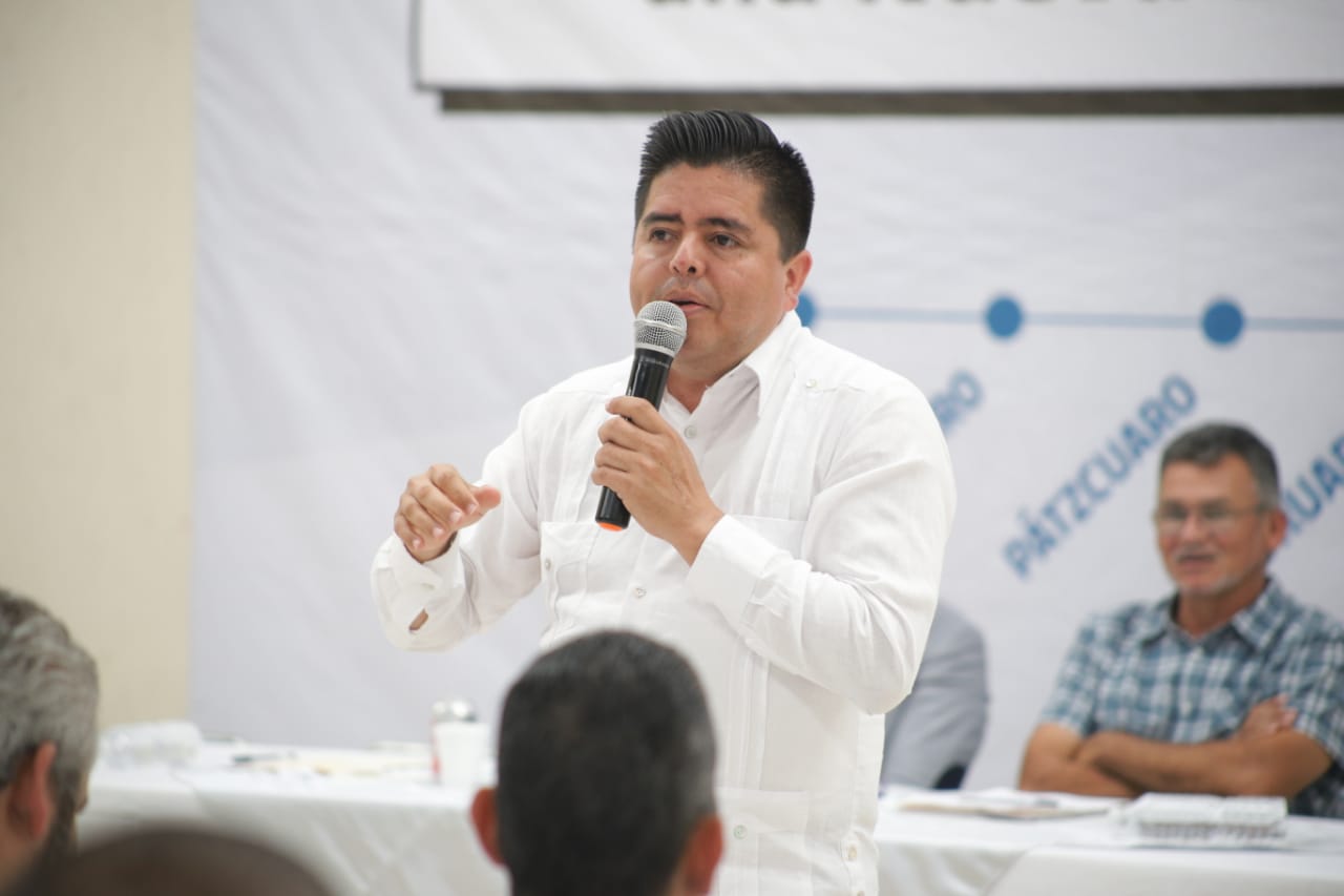  Lamenta Roberto Pantoja fallecimientos por desplome de helicóptero en Michoacán