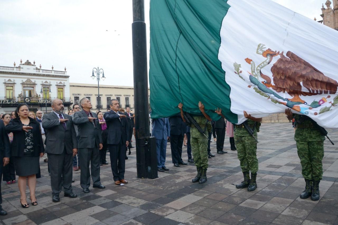  Con unidad nacional saldrenos adelante como país: Raúl Morón