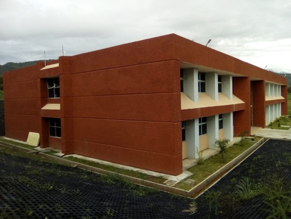  Dignifica Gobierno de Michoacán escuelas de Coalcomán; la inversión, de 25.2 mdp