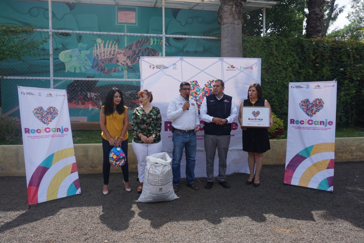  Zoológico de Morelia se suma a la campaña ReciCanje