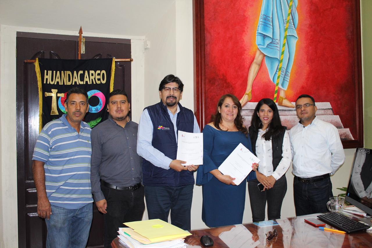 Emprendedoras y comercios de Huandacareo, podrán acceder a créditos de Sí Financia