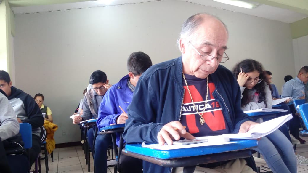 Aplica Cobaem examen para acreditar nivel bachillerato