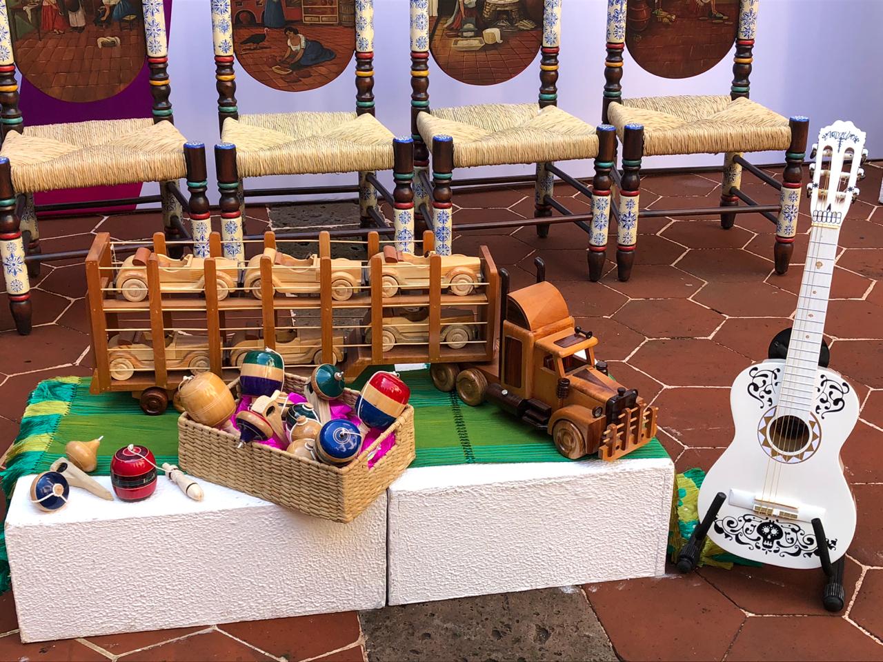  Invita Paracho a su feria y concursos artesanales