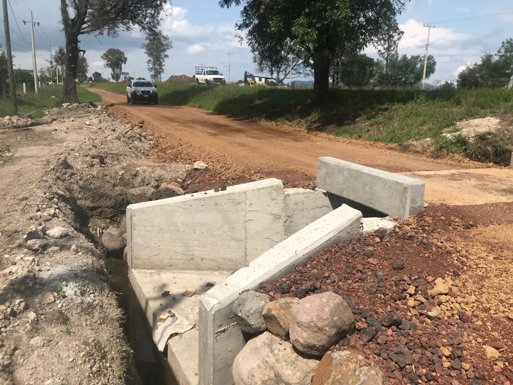  Gobierno de Michoacán da mantenimiento a ciclopista Morelia-Uruapilla