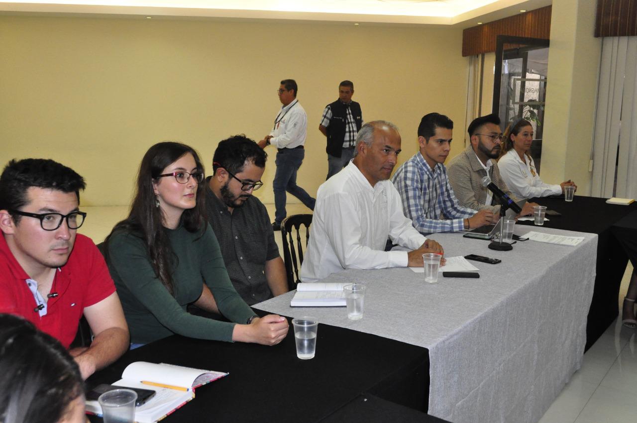  Jóvenes mexicoamericanos y Gobierno de Michoacán, analizan problemáticas de comunidad migrante