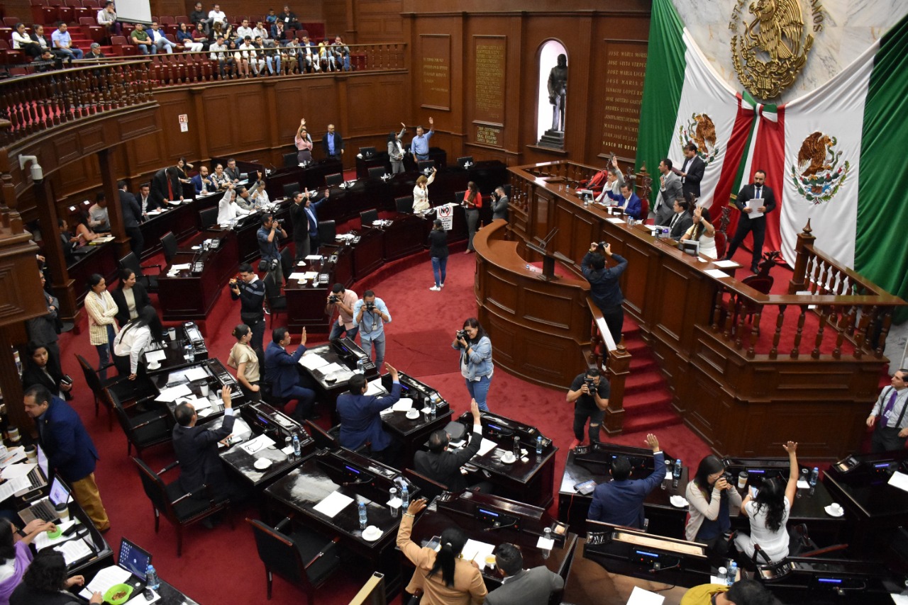  Refrendan compromiso diputados locales con trabajadores del campo michoacano