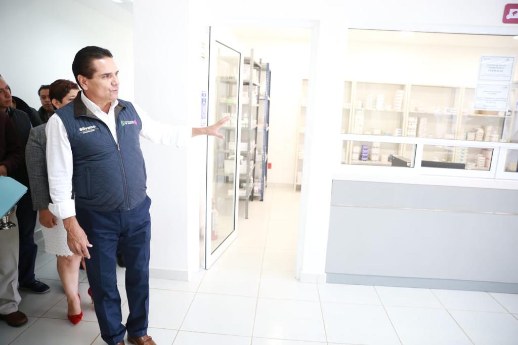  Entrega Gobernador nuevo y ampliado Centro de Salud en Tancítaro