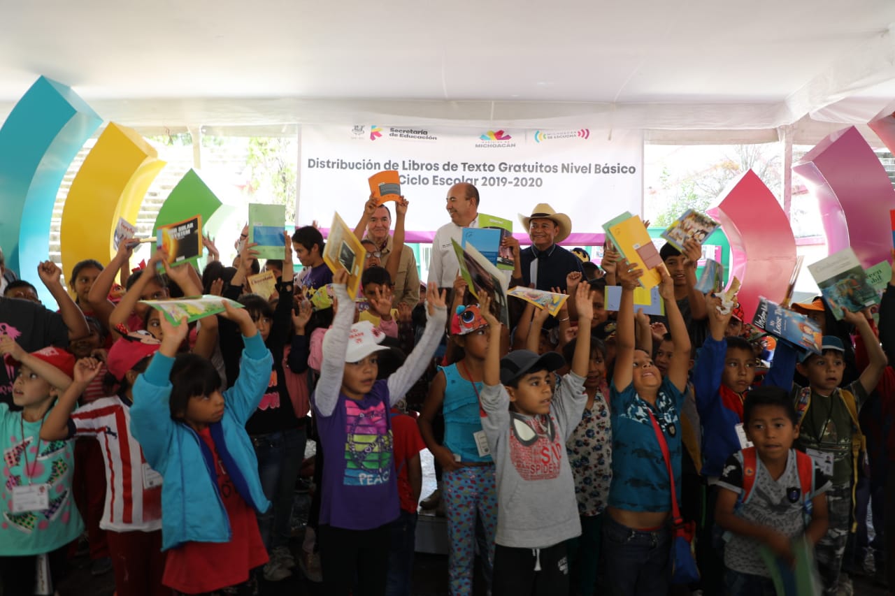  Inicia SEE distribución de libros de texto gratuitos para escuelas de Michoacán