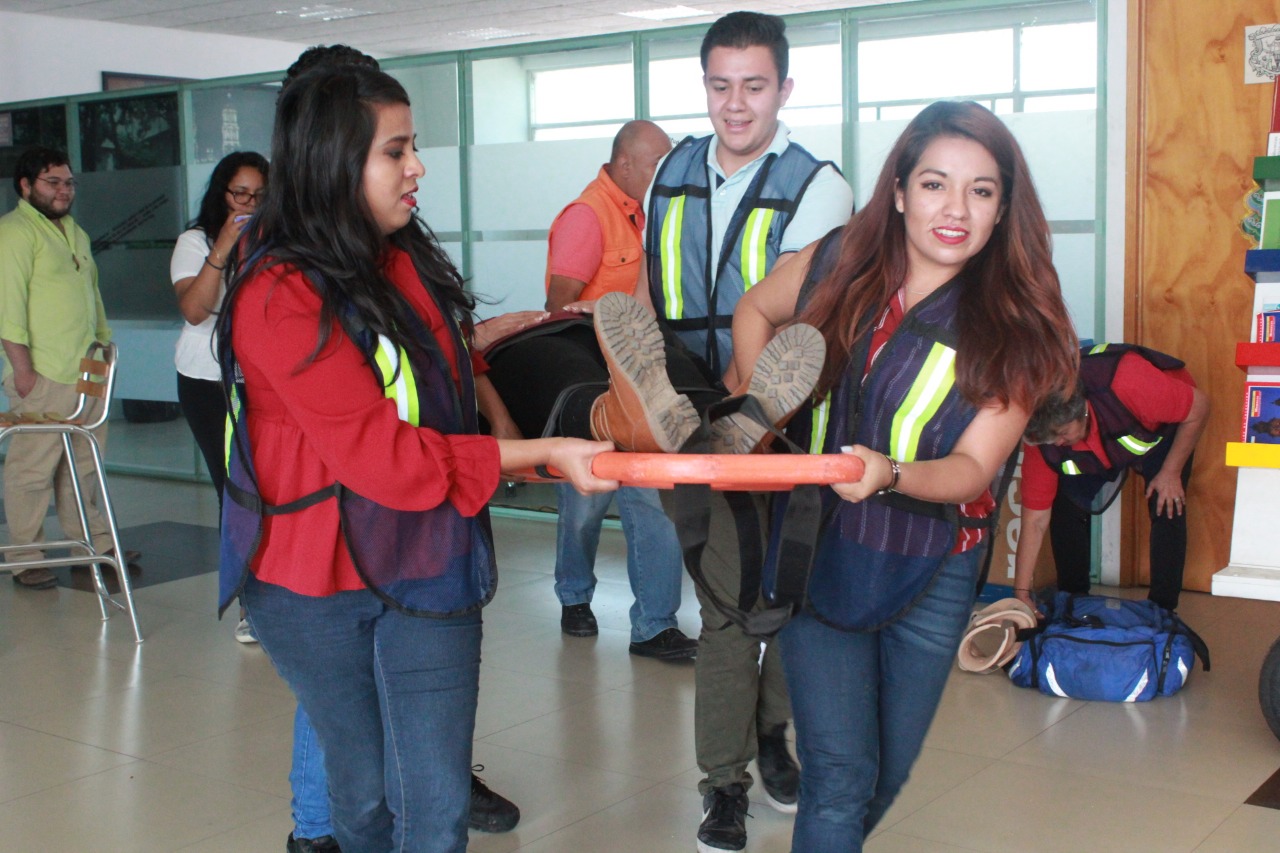  Personal del IJUM recibe capacitación en primeros auxilios y protección civil