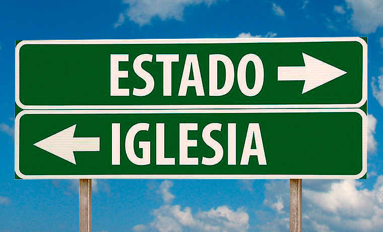  Estado Laico, Derecho Constitucional