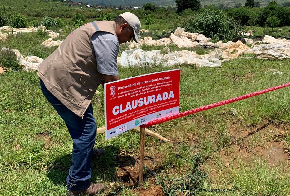 Clausura ProAm sitio no controlado de disposición de residuos en Chilchota