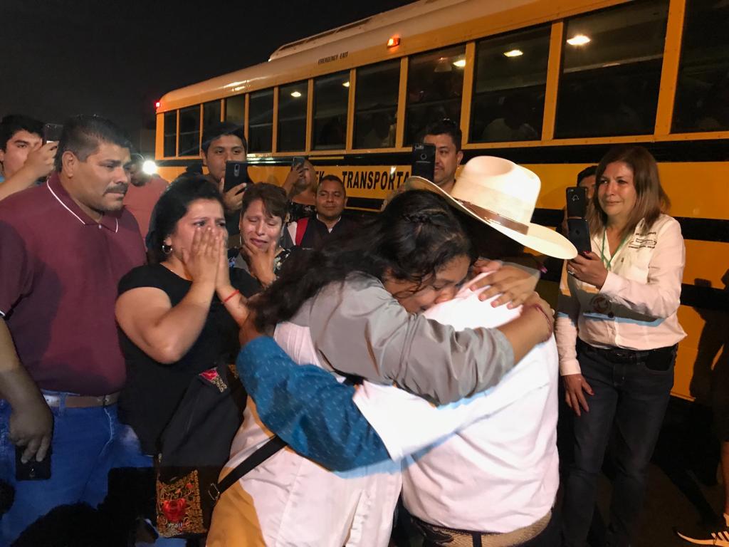 Palomas Mensajeras de Tangamandapio, se reencuentran con sus familias en EU