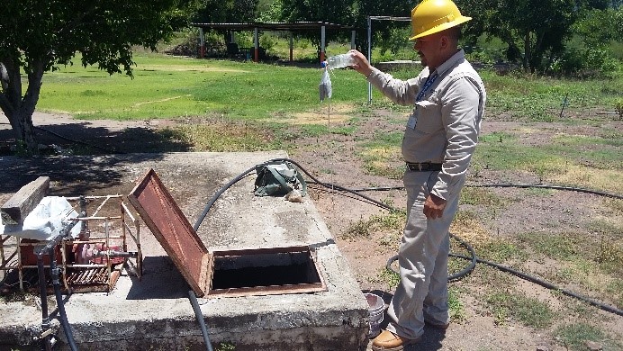  Fumigación preventiva en CECyTEM plantel Las Cruces