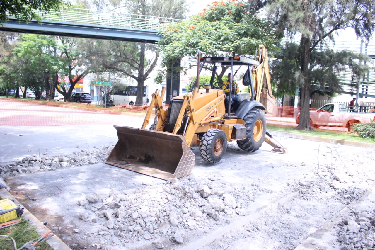  Inicia Gobierno de Michoacán, construcción de paso peatonal incluyente en avenida Camelinas