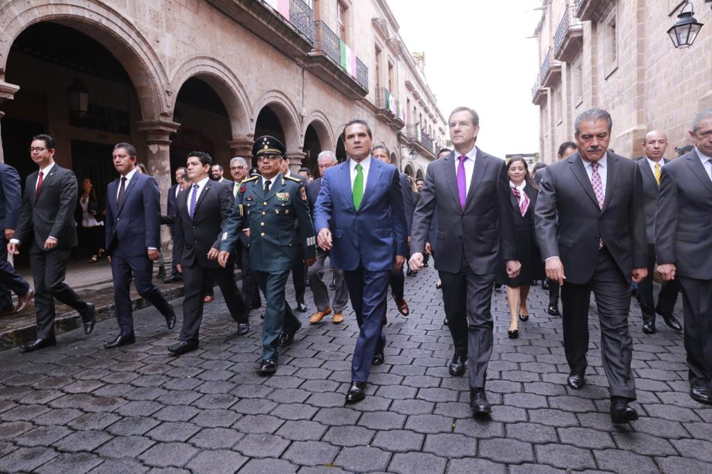  Rememoran herencia patriótica de Morelos en Bando Solemne