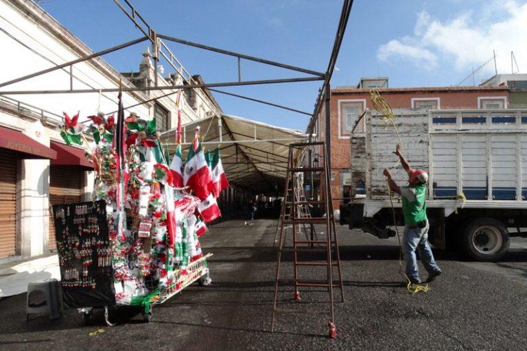 Listo operativo de instalación para comerciantes en el Centro de Morelia por Fiestas Patrias