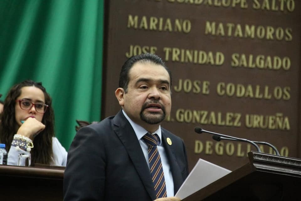  Cumplen en tiempo ayuntamientos con presentación de iniciativas de leyes de ingresos: Tony Martínez