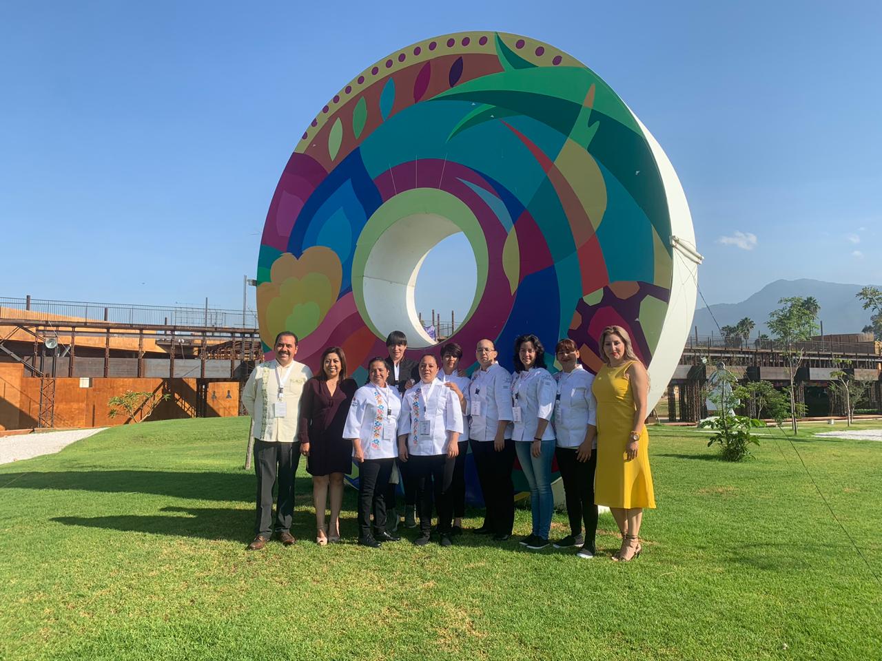  Presentan estudiantes del Icatmi, la magia de la cultura gastronómica purépecha en Oaxaca