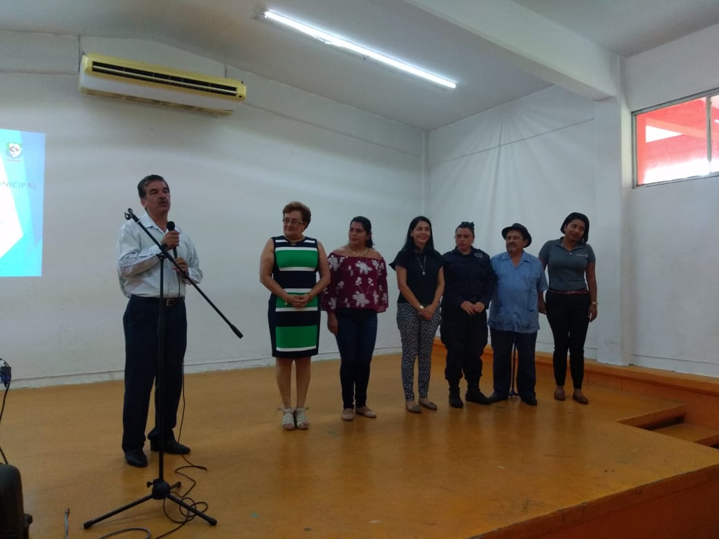 Personal del CECyTEM Guacamayas, recibe información en prevención del delito