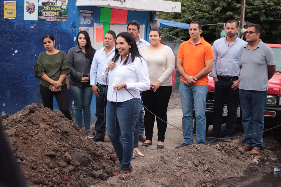  Inicia alcaldesa cuatro obras de pavimentación en Jacona