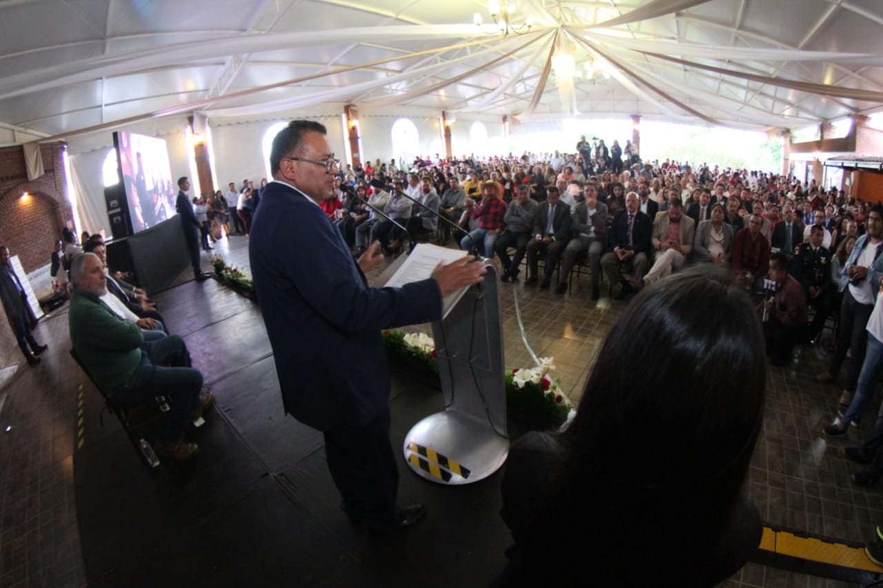 Expone Fermín Bernabé un año de resultados