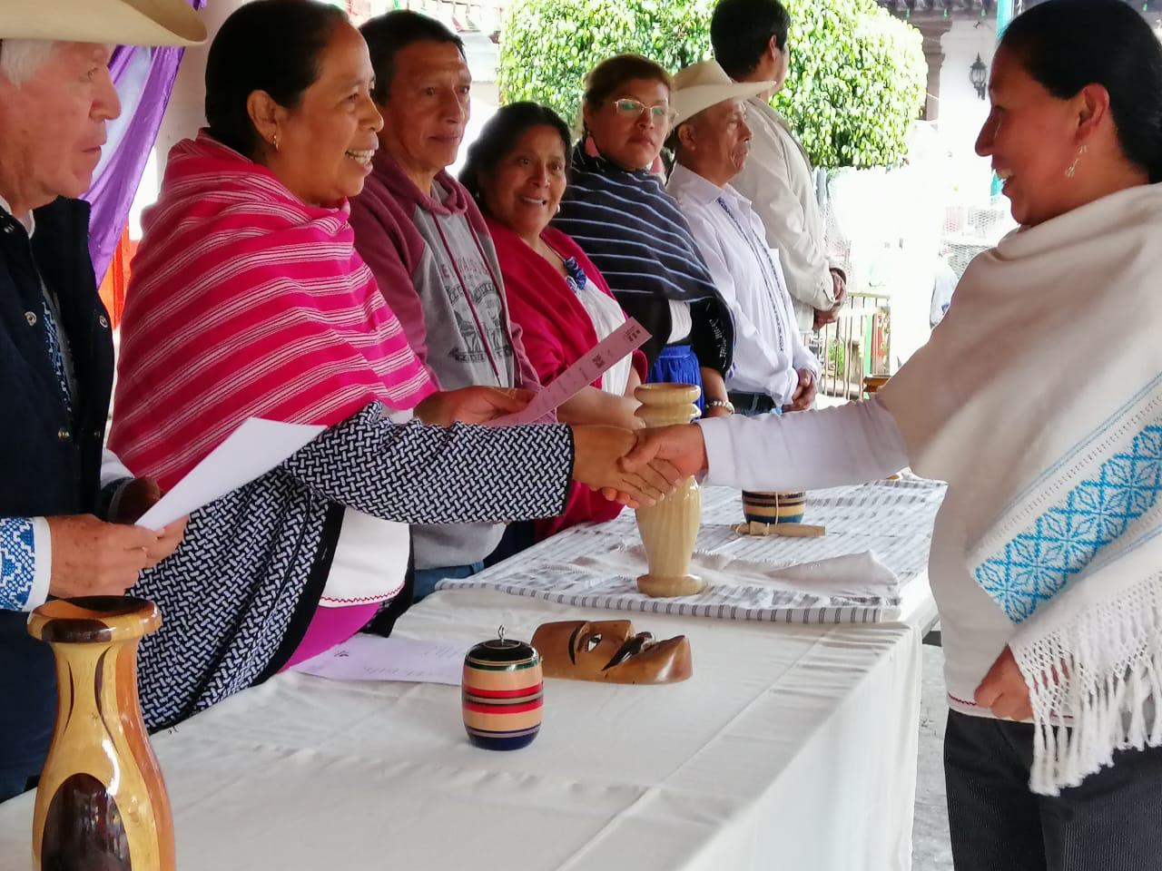  IAM y Concejo Mayor, premian a artífices de Cherán