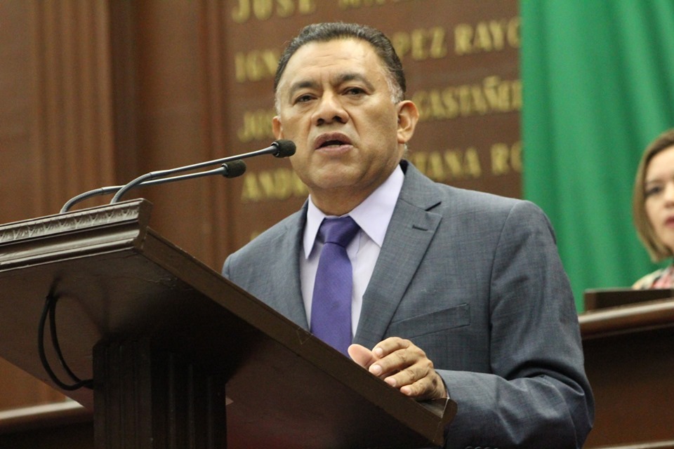  Va Fermín Bernabé por freno a la violencia