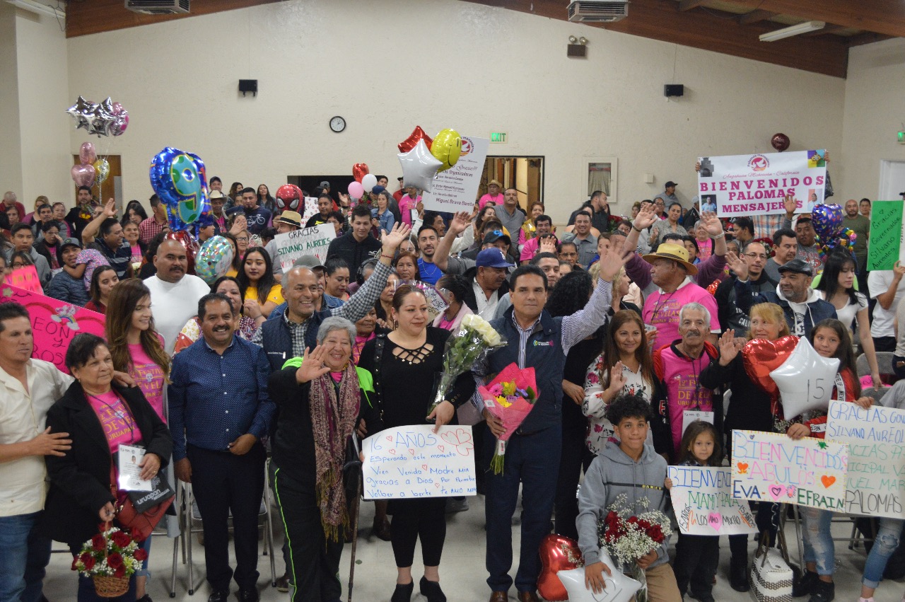  Comparte Gobernador felicidad con Palomas Mensajeras en Los Ángeles