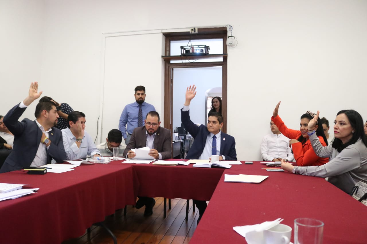  Aprueban dictamen para desincorporación de un bien inmueble; piden avalúos de 10 más