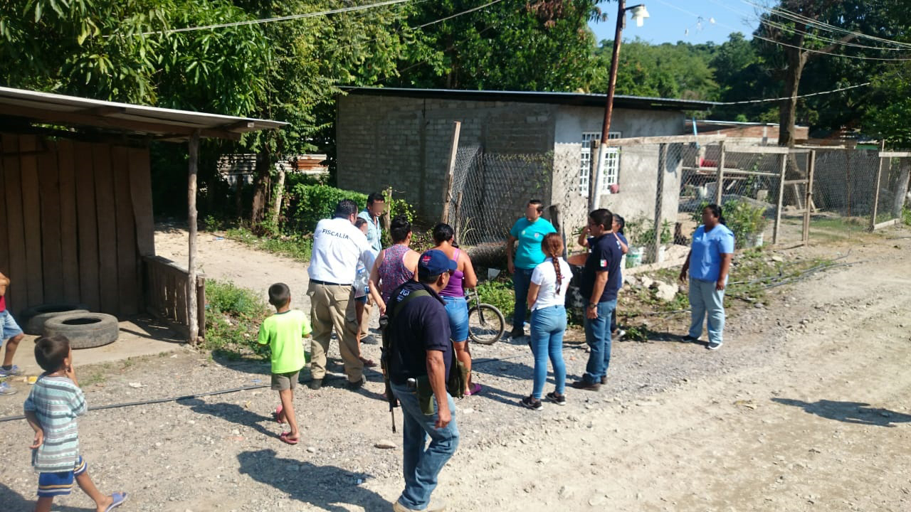  Brinda FGE ayuda a familias  damnificadas en LC