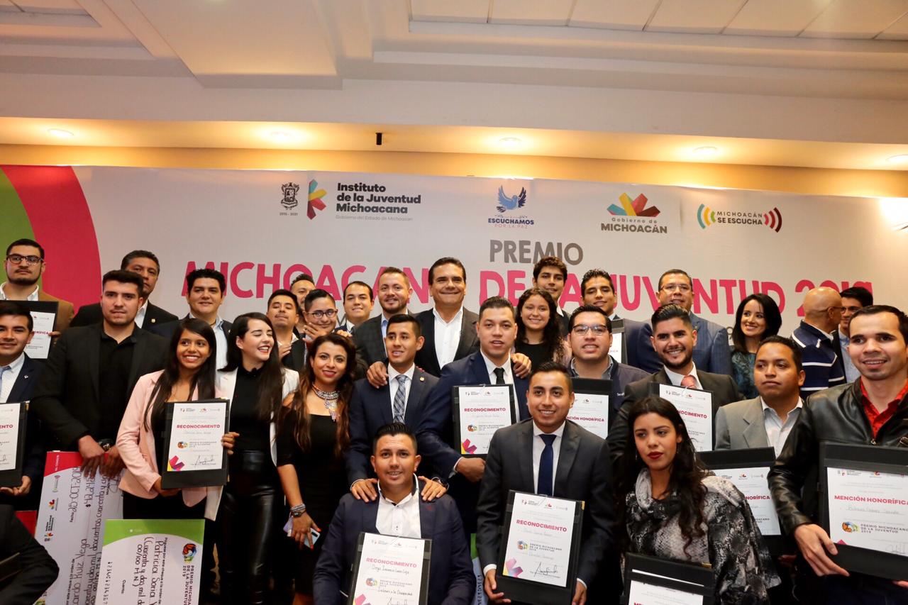  Son las y los jóvenes, el motor para impulsar los grandes cambios: Silvano Aureoles