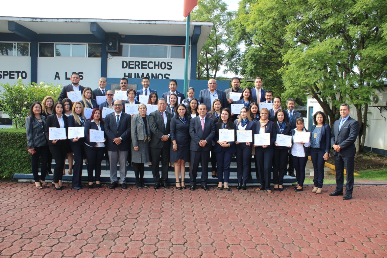 La capacitación, ruta directa a la excelencia: FGE