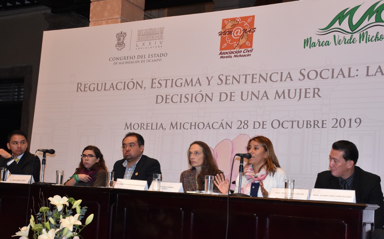  Inaugura Norberto Martínez foro “Regulación, Estigma y Sentencia Social: la difícil situación de una mujer”