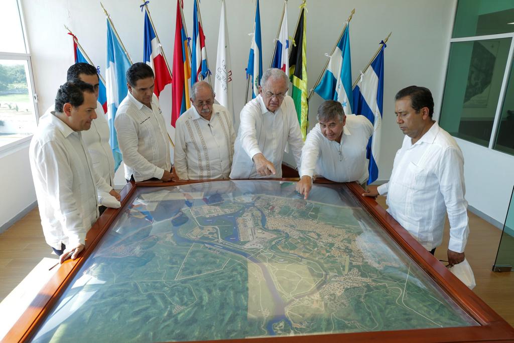  Hacer al Puerto LC el más importante del país, tarea conjunta: Silvano Aureoles