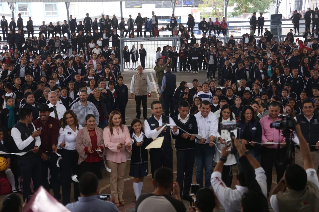 Entrega Silvano Aureoles 40 mdp en obras para La Piedad