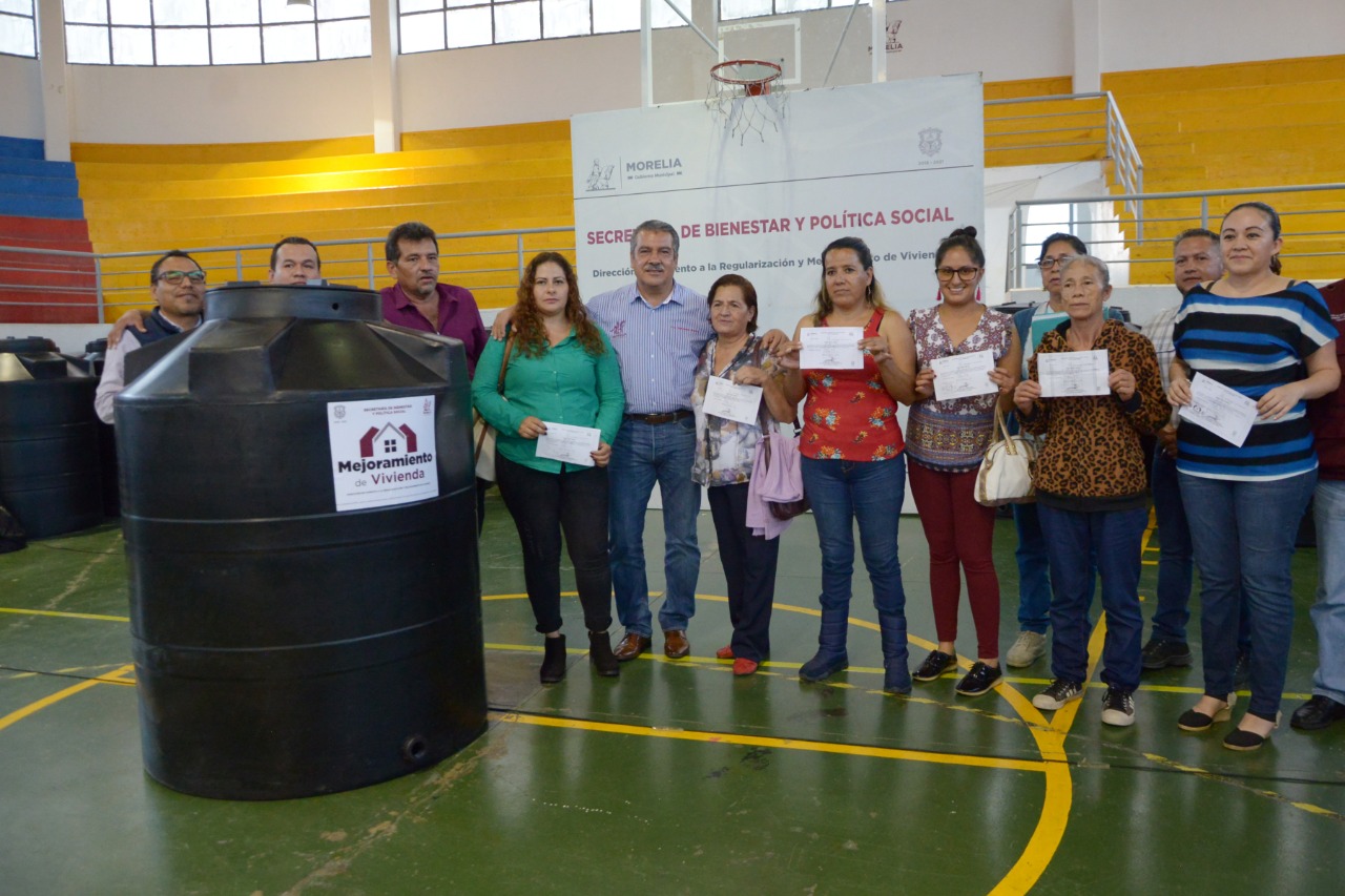  Concluye Raúl Morón entrega de tinacos del programa “Mejoramiento de Vivienda”