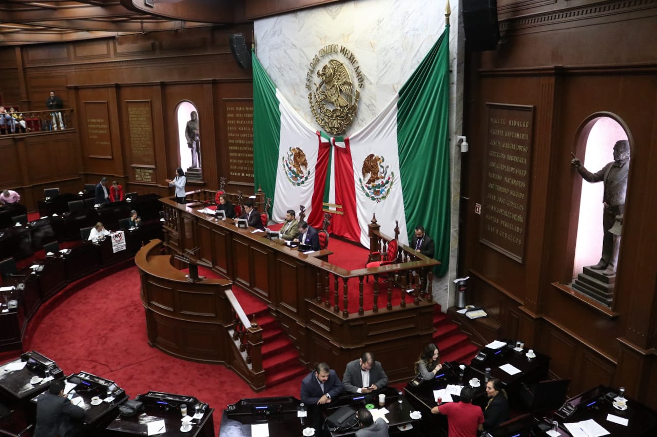  Aprueban diputados exhorto al titular de FIRA para que respete el sindicalismo