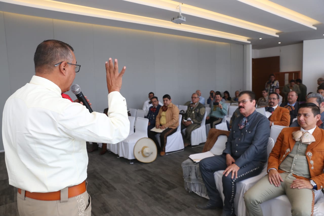  Locutores, pieza importante para enamorar al público de la Charrería