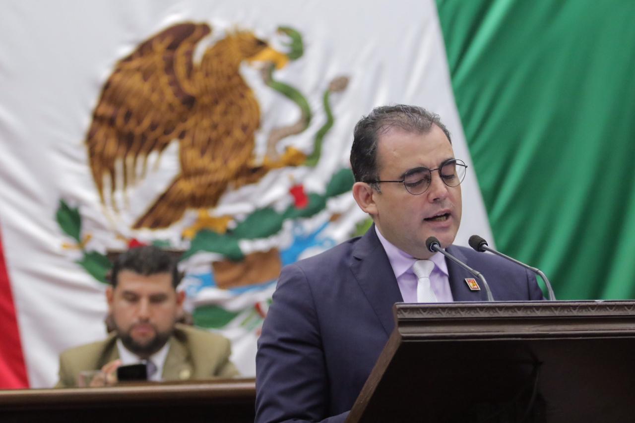  Exhorto de Balta Gaona para que municipios hagan eficiente su Alumbrado Público