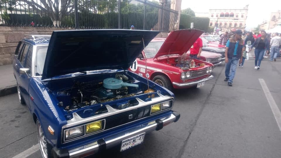  Avenida Madero, escenario para exhibición de autos y folklore michoacano