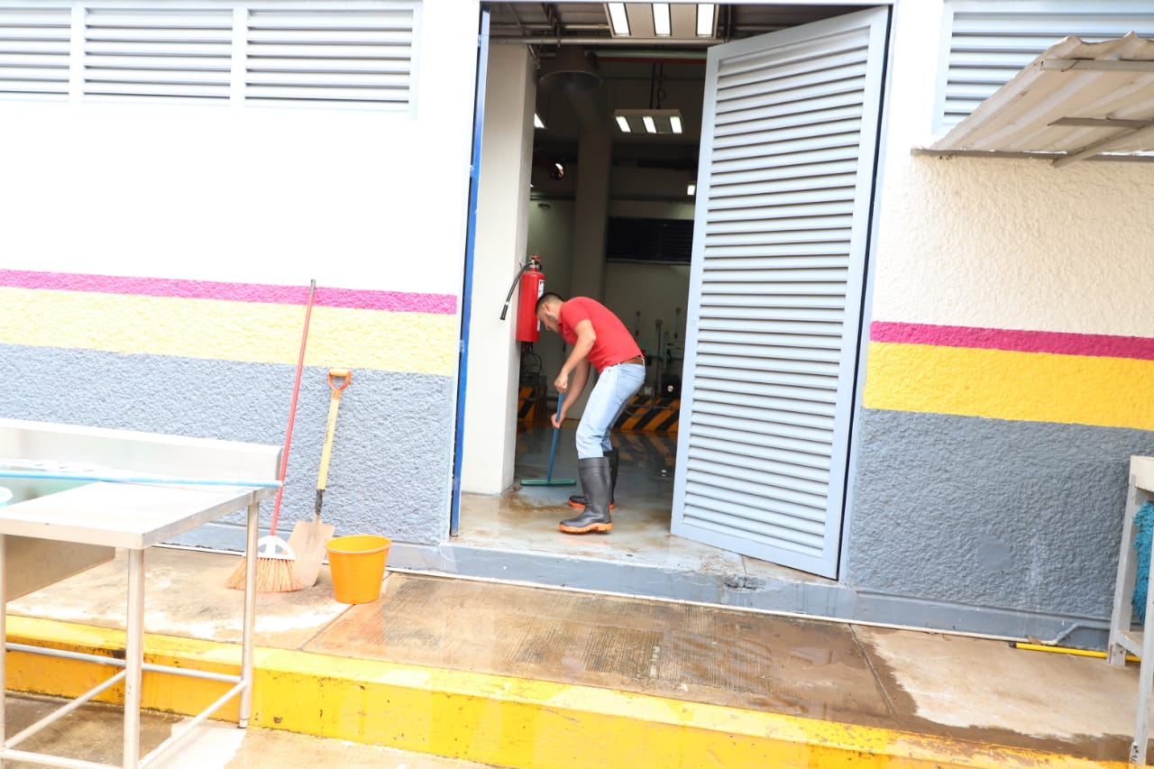  Hospital General Zitácuaro retoma actividades, tras fuertes lluvias