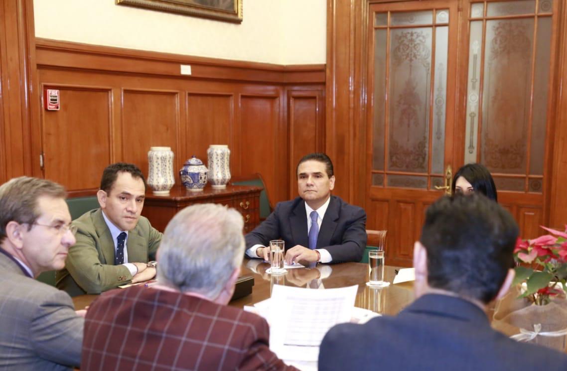  Afinan acuerdo educativo para Michoacán