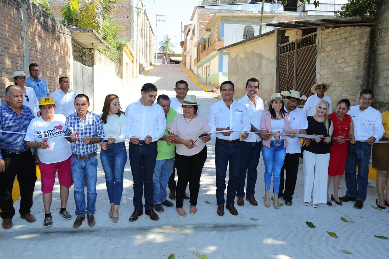  Arrancan sistema de colectores para sanear 100% aguas de Huetamo