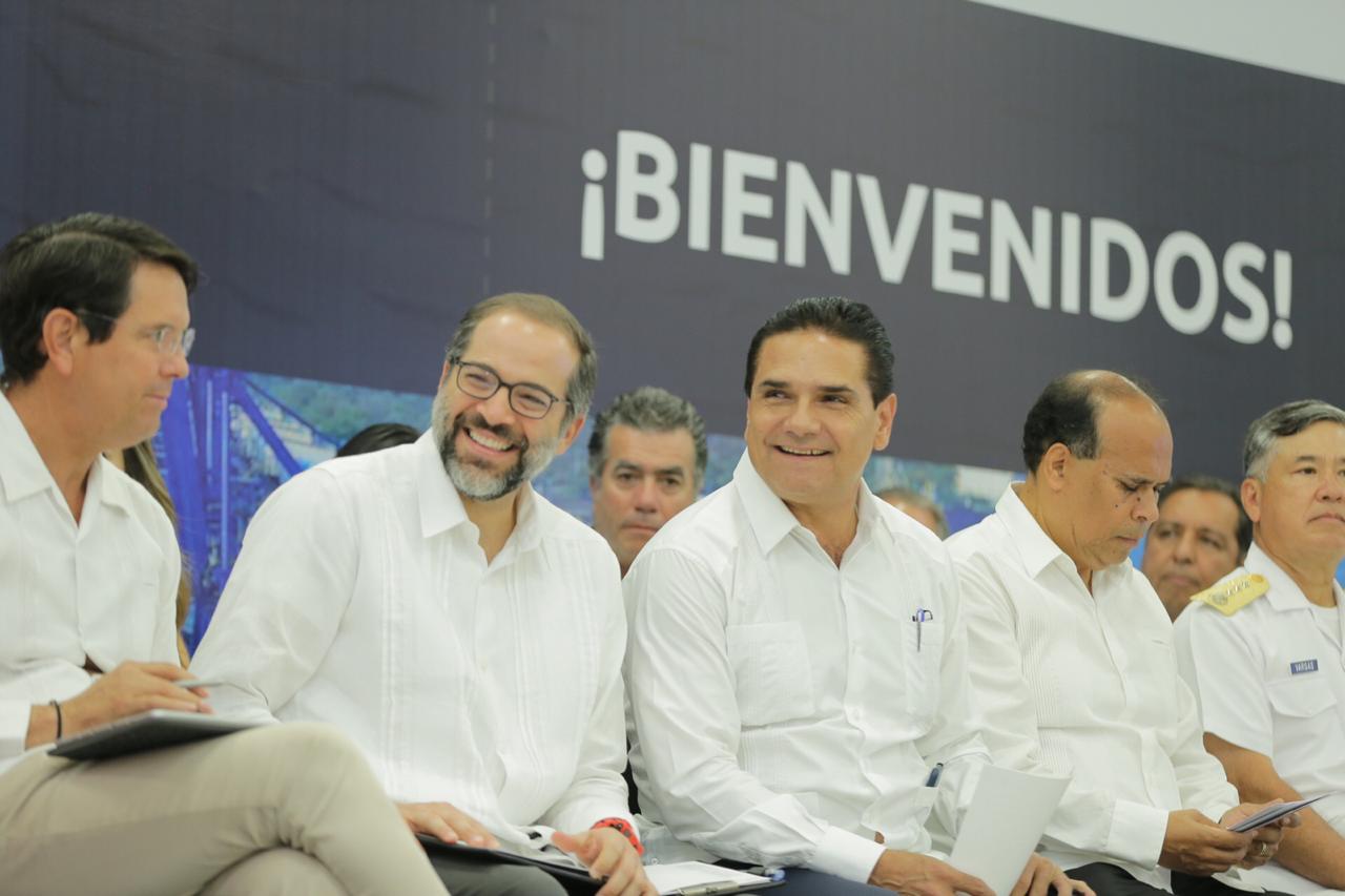 Acuerdan Michoacán y Colima estrategia para fortalecimiento económico regional
